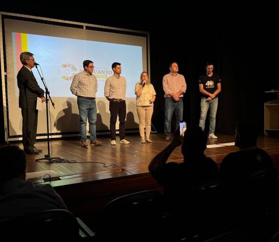 Musicanto Vai à Escola integra o Festival Sul-americano de Nativismo que acontecerá 06 a 08 de novembro, no Centro Cívico de Santa Rosa-RS.