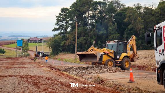 Investimento superior a R$ 4 milhões contempla recuperação do asfalto, nova camada asfáltica, sinalização, pintura e limpeza das margens da rodovia